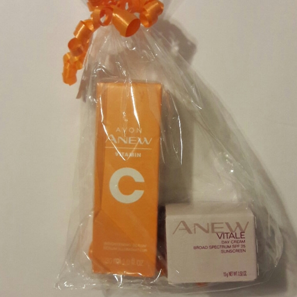 Avon ANew gift Vitamin C Brightening & vitale spf - Picture 3 of 5